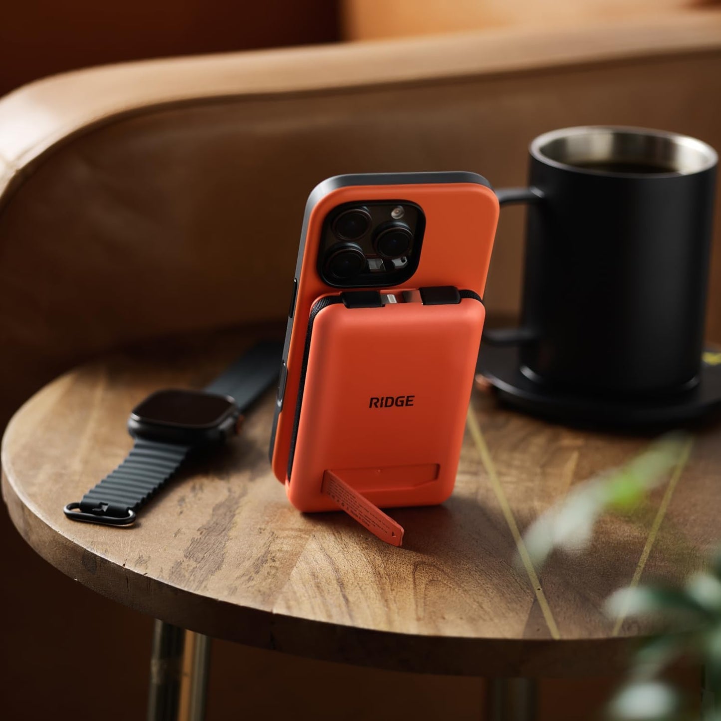 10,000mAh Magnetic Wireless Power Bank with Cables